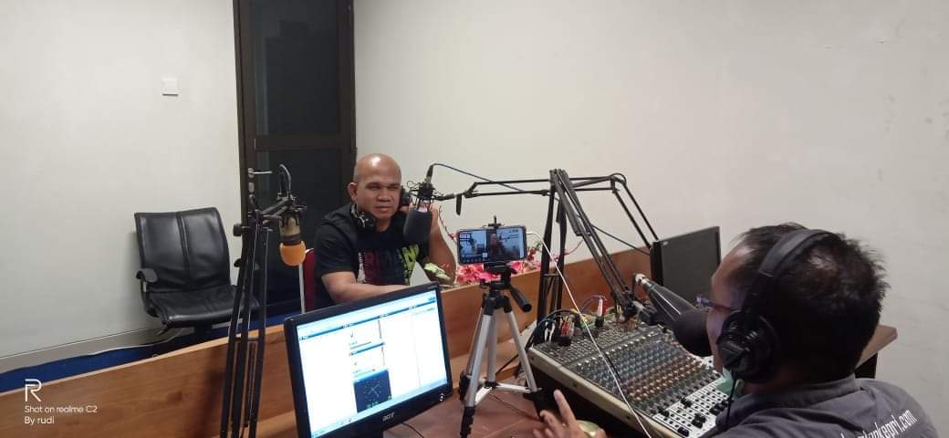 Gelar Dialog Interaktif Lewat Radio, Wan Aris Munandar Bahas Soal Covid-19 Gelar Dialog Interaktif Lewat Radio, Wan Aris Munandar Bahas Soal Covid-19