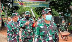Wakili Pangdam I/BB, Kapendam I/BB Turun Tinjau Langsung Lokasi TMMD Ke 107 Kodim 0315/Bintan Wakili Pangdam I/BB, Kapendam I/BB Turun Tinjau Langsung Lokasi TMMD Ke 107 Kodim 0315/Bintan