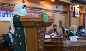 Rahma Sampaikan LKPJ Walikota Tahun Anggaran 2019 Rahma Sampaikan LKPJ Walikota Tahun Anggaran 2019