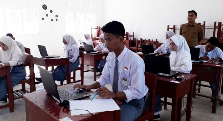 US di SMAN 1 Singkep Selatan Berbasis Komputer