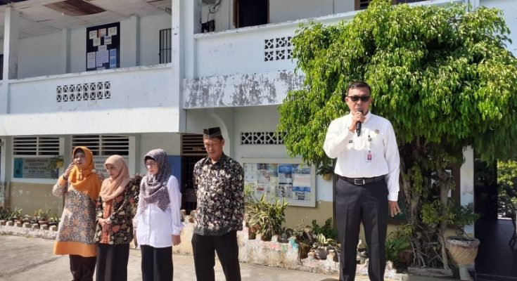 Kadisdik Monitoring UN SMK di Tanjungpinang dan Karimun