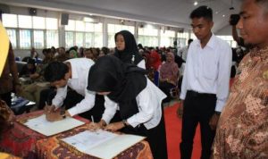 Penandatanganan Kontrak PTK Non ASN di Batam