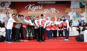 Plt Gubernur Kepri Canangkan “Kepri Bersepeda 2020”