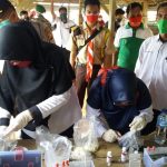 Tim Satgas Covid-19 terus Lakukan Sosialisasi Jaga Jarak dan Bagikan Masker di Pasar BHL Tim Satgas Covid-19 terus Lakukan Sosialisasi Jaga Jarak dan Bagikan Masker di Pasar BHL
