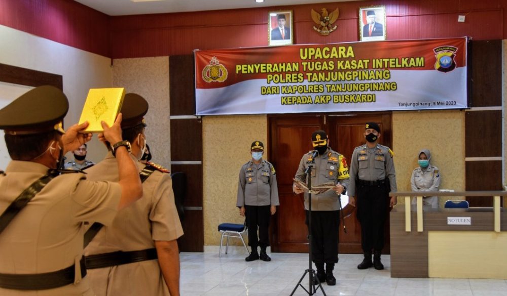 Polres Tanjungpinang Gelar Upacara Penyerahan Tugas Kasat Intelkam