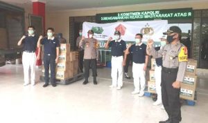 Polresta Barelang dan Yayasan Buddha Tzu Chi Salurkan Bantuan Untuk Warga Kota Batam Dampak Covid-19 Polresta Barelang dan Yayasan Buddha Tzu Chi Salurkan Bantuan Untuk Warga Kota Batam Dampak Covid-19