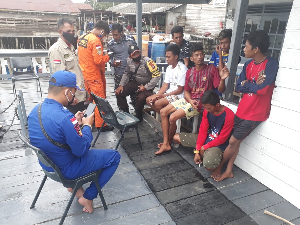 Lanal Dabo Singkep Berhasil Selamatkan ABK Kapal Bermuatan Kelapa Dari Sungai Lokan
