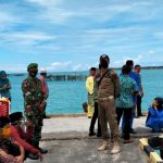 Babinsa Sertu Risdianto, Turut Sambut Kunjungan Bupati Natuna di Kecamatan Subi