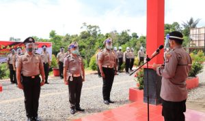 12 Orang Personil Polres Kepulauan Anambas Terima Kenaikan Pengkat