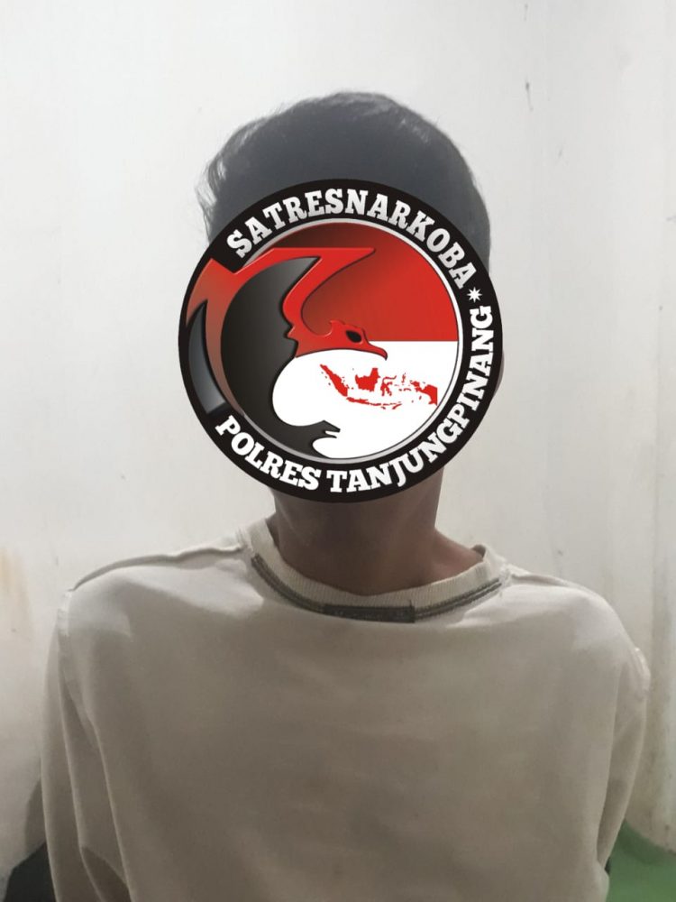 Satres Narkoba Polres Tanjungpinang Berhasil Ringkus Pemilik Sabu Satres Narkoba Polres Tanjungpinang Berhasil Ringkus Pemilik Sabu