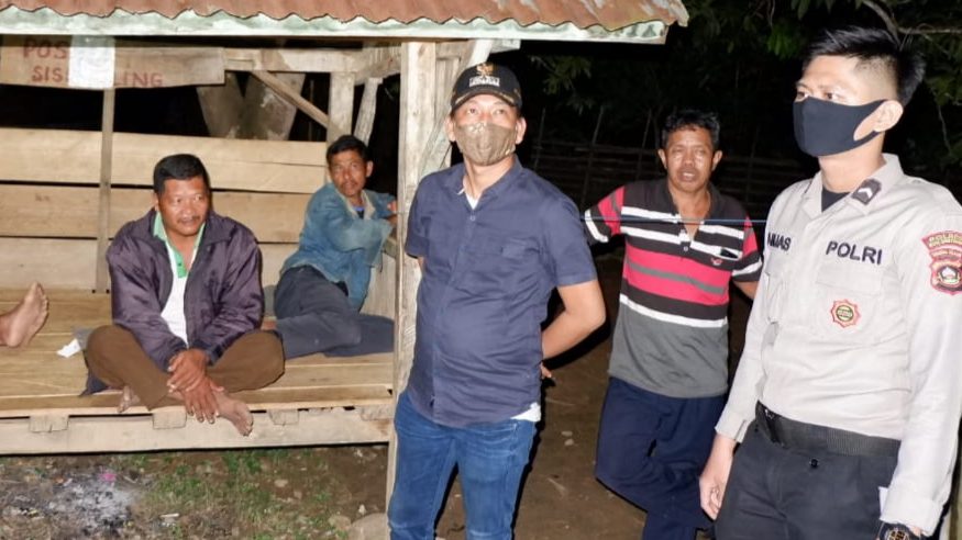 Camat dan Polsek Kontrol Lingkungan Melalui Siskamling