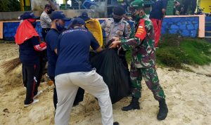 Polres Karimun dukung Gerakan “BISA”, Kunjungan Kementrian Pariwisata dan Eknonomi di Pantai Pelawan