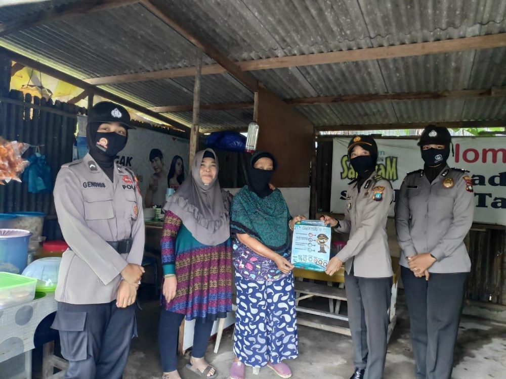 Patroli Engku Putri Polres Tanjungpinang Gencar Sosialisasikan Adaptasi Kebiasaan Baru