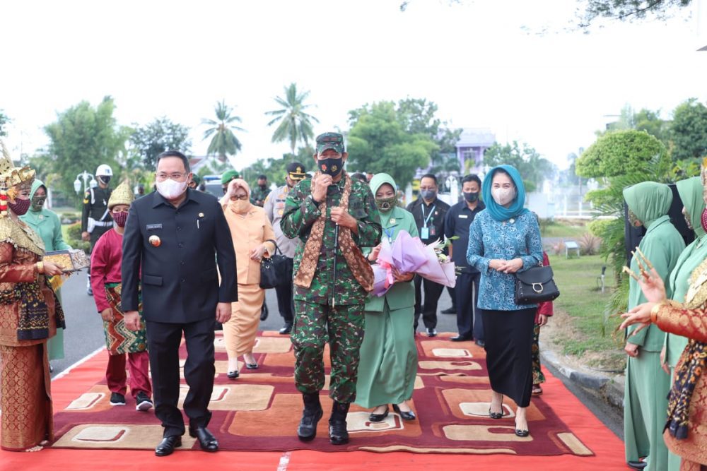 Bupati Muba Sambut Hangat Kunker Danrem 044 Gapo Bupati Muba Sambut Hangat Kunker Danrem 044 Gapo