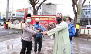 Polres Karimun Laksanakan Penyembelihan Hewan Qurban 3 Ekor Sapi dan 5 Ekor Kambing