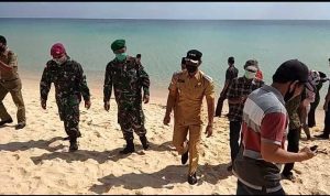 Babinsa koramil 06/Serasan, kodim 0318 Natuna Turut Lakukan Pelepasan Tukik Babinsa koramil 06/Serasan, kodim 0318 Natuna Turut Lakukan Pelepasan Tukik