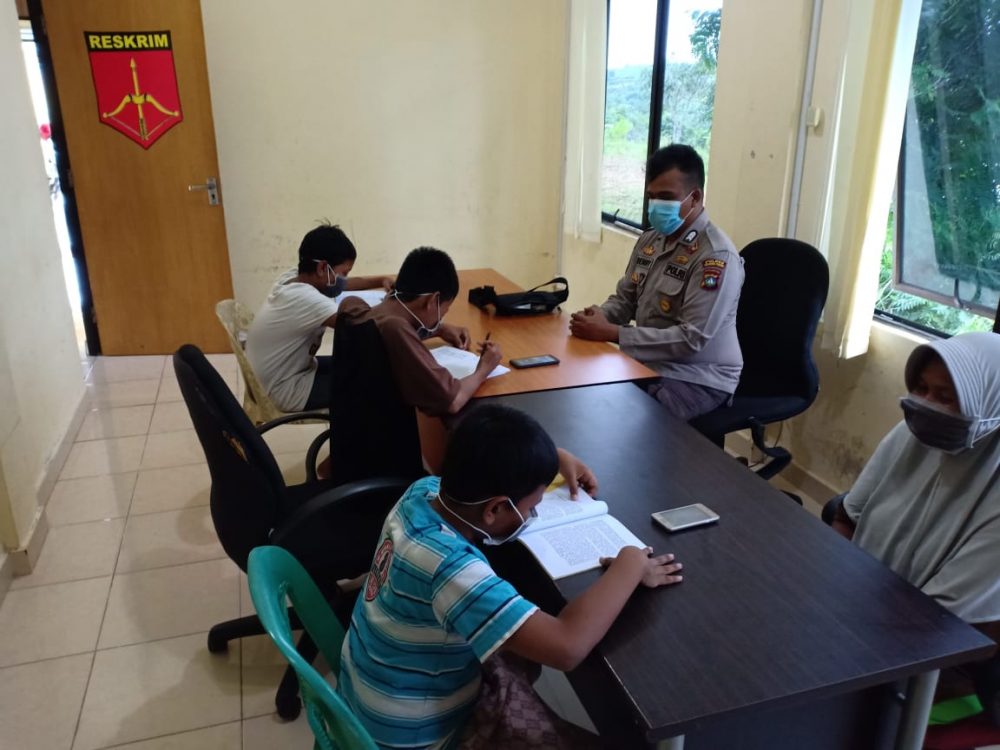 Polsek Tanjungpinang Kota Sediakan Layanan Internet Gratis Untuk Pelajar Polsek Tanjungpinang Kota Sediakan Layanan Internet Gratis Untuk Pelajar