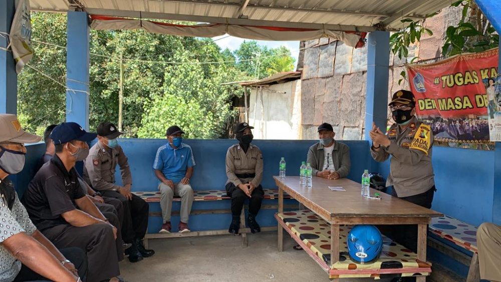 Polsek Kawasan Pelabuhan Sri Bintan Pura Gencar Berikan Himbauan Guna Pencegahan Covid-19 Polsek Kawasan Pelabuhan Sri Bintan Pura Gencar Berikan Himbauan Guna Pencegahan Covid-19