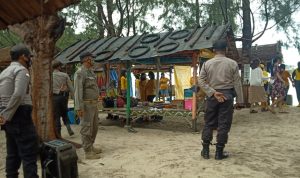 Polsek Gunung Kijang dan Satpol PP Bintan Gencar Berikan Himbauan Protokol Kesehatan di Tempat Wisata Polsek Gunung Kijang dan Satpol PP Bintan Gencar Berikan Himbauan Protokol Kesehatan di Tempat Wisata
