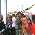 Babinsa Praka Dody, Terapkan Protokol Kesehatan Terhadap Penumpang Kapal Sanus-83 Babinsa Praka Dody, Terapkan Protokol Kesehatan Terhadap Penumpang Kapal Sanus-83