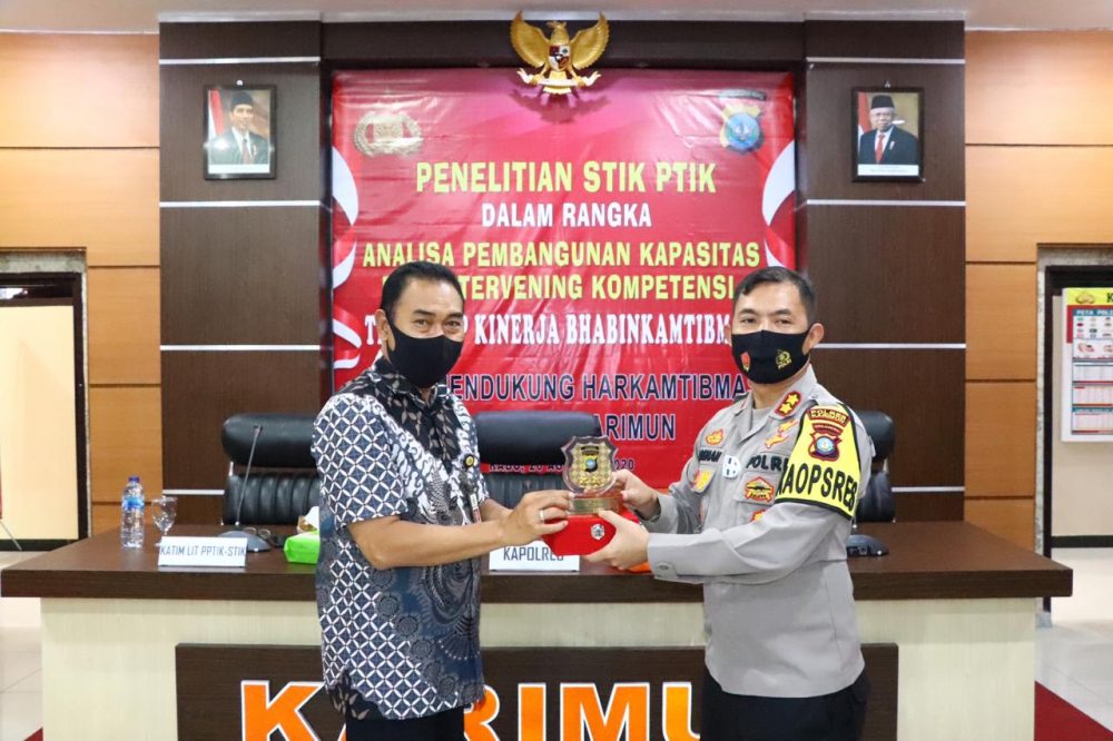 Tim STIK PTIK Melaksanakan Penelitian di Polres Karimun Tim STIK PTIK Melaksanakan Penelitian di Polres Karimun