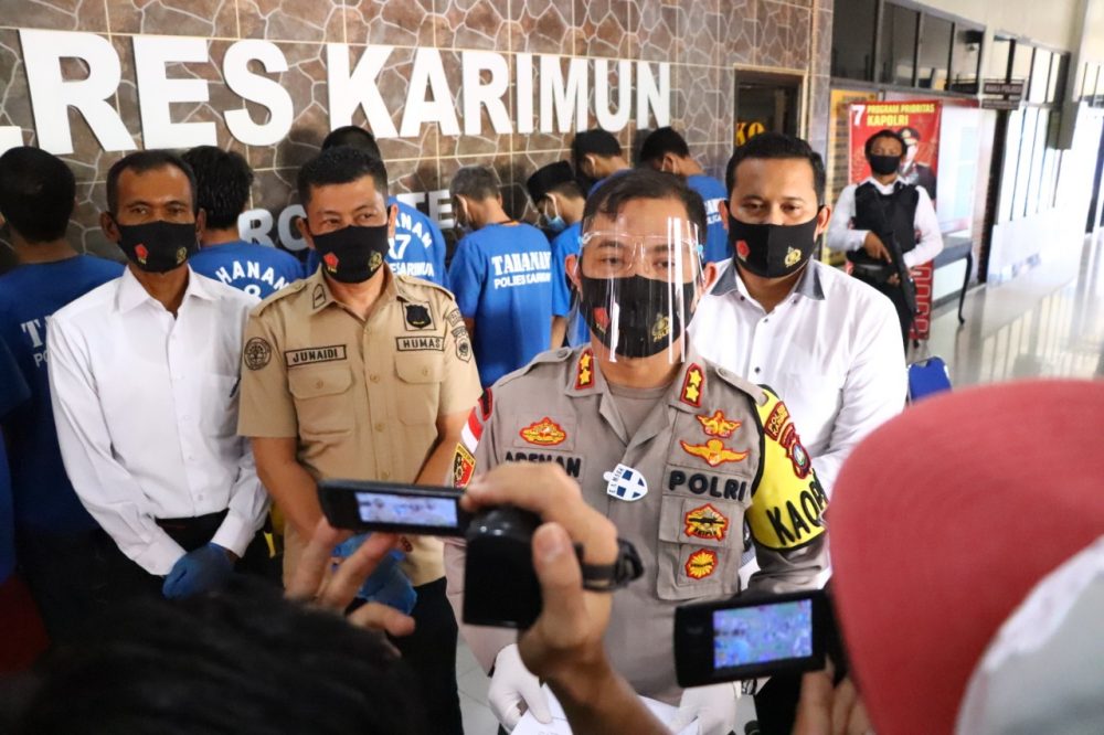 Konferensi Pers, Polres Karimun amankan 10 orang Tersangka