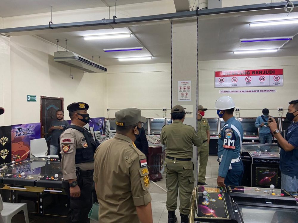 Razia Tim Gabungan Polres Karimun, Gelper Tutup 2 Minggu Cegah Covid-19