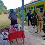Bhabinkamtibmas Jemaja Timur Bersama Tim Gugus Tugas Kecamatan Jemaja Timur, Laksanakan Pengecekan Kelengkapan Protokol Kesehatan Sekolah Dasar di Kec Jemaja Timur