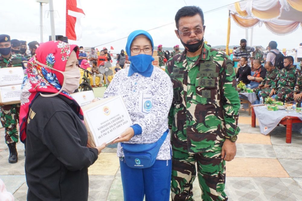 Danlantamal IV Canangkan Kampung Bahari Nusantara dan Kukuhkan Babinpotmar Lantamal IV