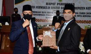 DPRD Natuna Gelar Paripurna Penyampaian Nota Keuangan RAPBD Tahun 2021 DPRD Natuna Gelar Paripurna Penyampaian Nota Keuangan RAPBD Tahun 2021