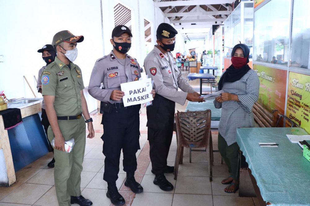Polres Karimun Gelar Operasi Yustisi Protokol Kesehatan Polres Karimun Gelar Operasi Yustisi Protokol Kesehatan