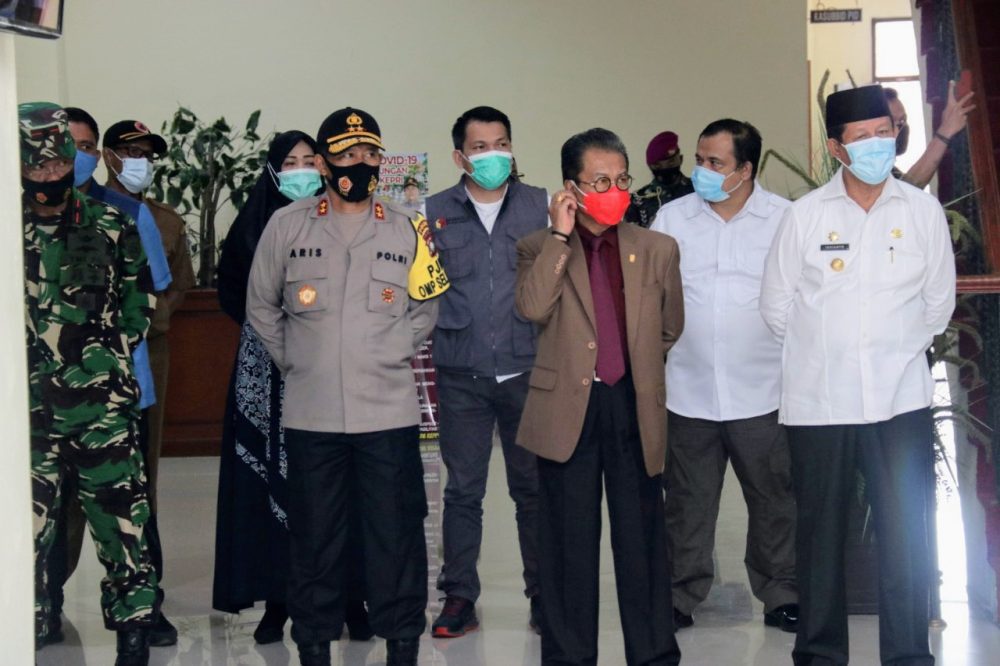 Danlantamal IV Hadiri Apel Gelar Pasukan Operasi Mantap Praja Seligi 2020 Danlantamal IV Hadiri Apel Gelar Pasukan Operasi Mantap Praja Seligi 2020