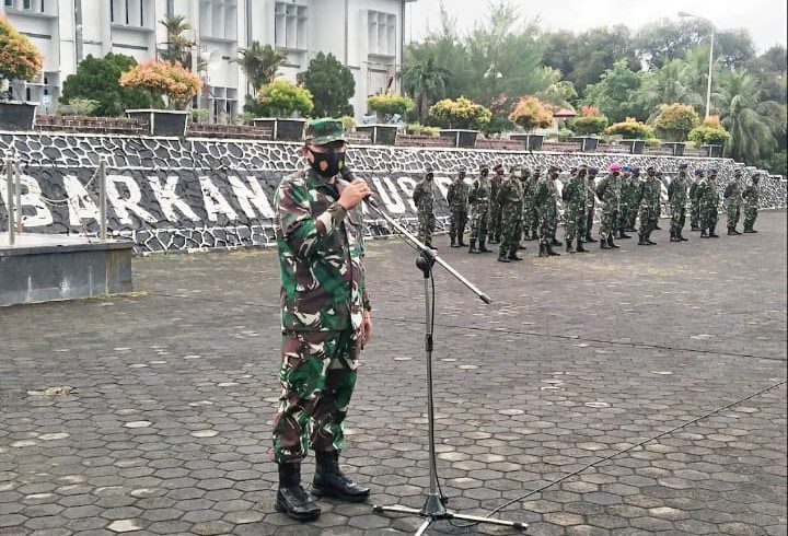 Kakuwil Lantamal IV Beri Pengarahan Kepada Segenap Prajurit dan PNS Lantamal IV