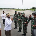 Danlantamal IV Sambut Menkopolhukam RI di Bandara RHF