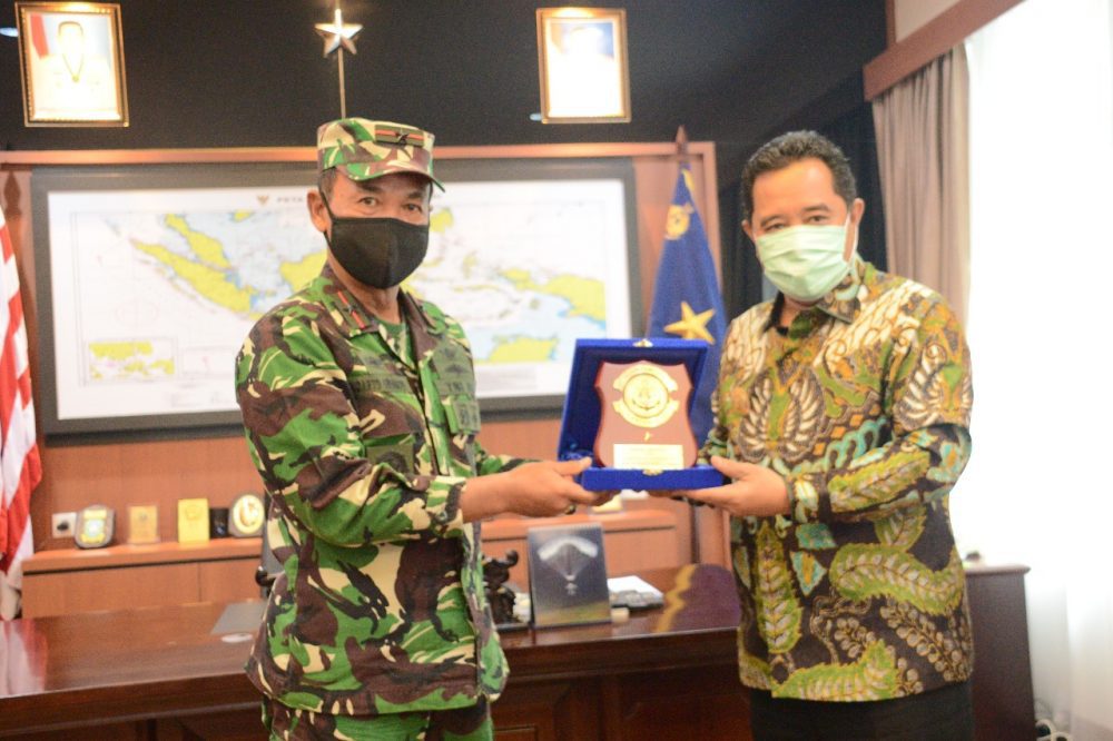 Pjs Gubernur Kepri Kunjungi Danlantamal IV Tanjungpinang