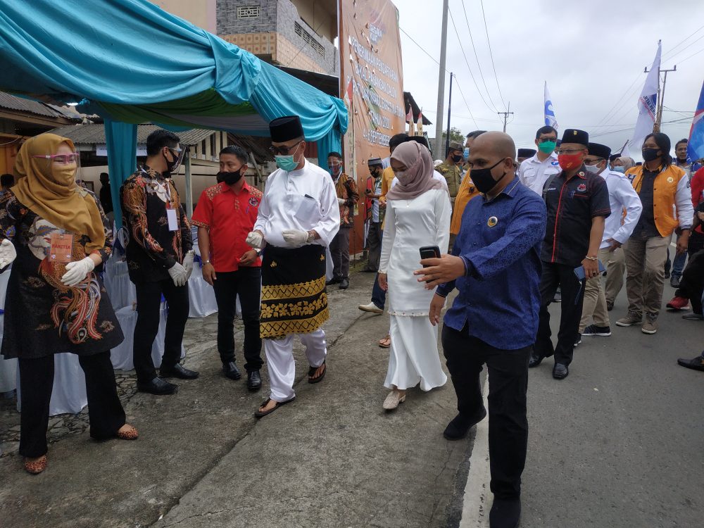 Perdana, Pasangan Bacalon Kepala Daerah Natuna WS-RH Mendaftar ke KPU