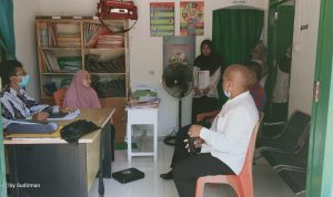 Jelang Operasi KM Bukit Raya, Ketua Komisi I DPRD Natuna Pantau Kesiapan Tim Kesehatan Puskesmas Pulau Tiga