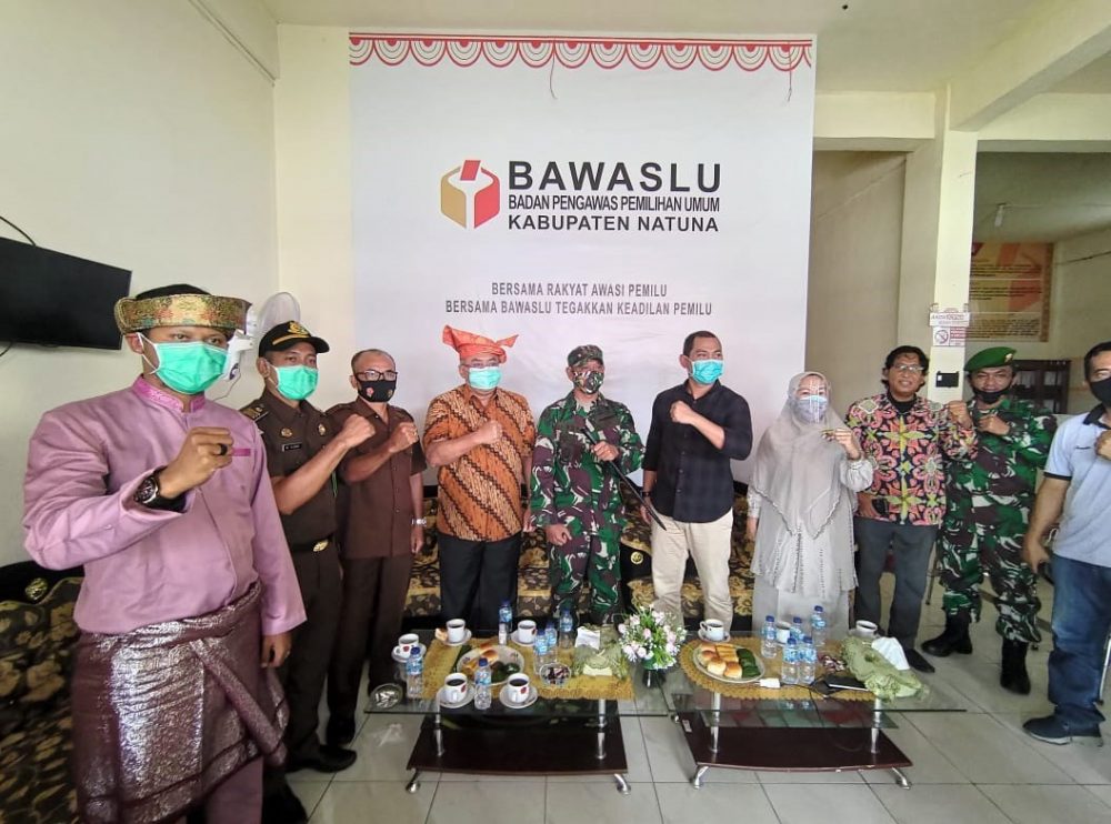 Sekjen Bawaslu RI Gunawan Suswantoro Kunjungi Natuna Sekjen Bawaslu RI Gunawan Suswantoro Kunjungi Natuna