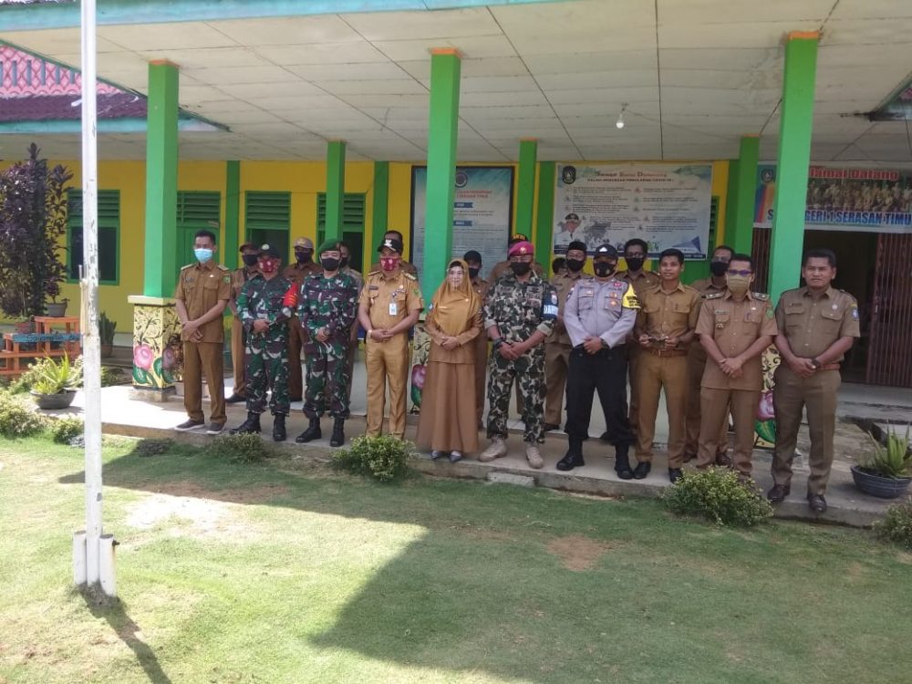 Koramil 06/Serasan, Hadiri Apel Ikrar Netralitas ASN Pilkada 2020 Koramil 06/Serasan, Hadiri Apel Ikrar Netralitas ASN Pilkada 2020