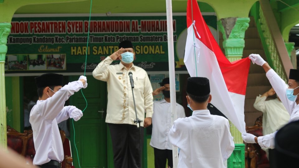Plt.Walikota Pariaman Jadi Pembina Upacara Hari Santri Nasional 2020
