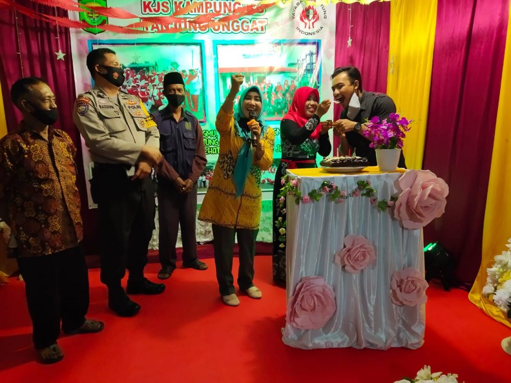 Emak-Emak Kelurahan Tanjung Unggat Rayakan HUT KJS Kampung KB ke-2 Tahun
