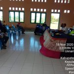 Babinsa Sertu Saroji, Dampingi Kades Terayak Salurkan BLT DD Bulan Desember