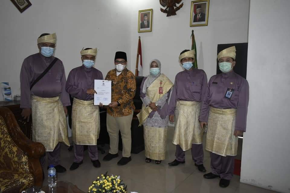 DPRD Natuna Terima Surat KPU Terkait Penetapan Calon Bupati dan Wakil Bupati Terpilih