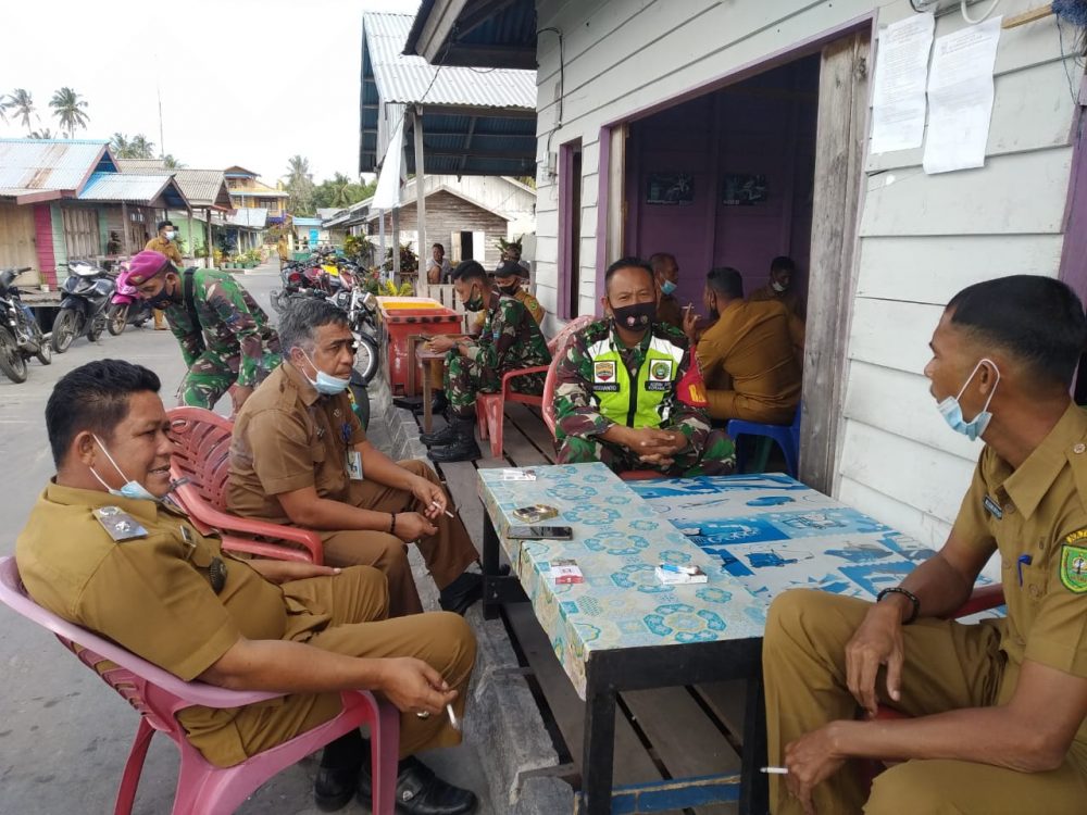 Jaga Sinergitas, Babinsa Koramil 06/Serasan Gelar Coffee Morning Bersama Unsur Kecamatan Jaga Sinergitas, Babinsa Koramil 06/Serasan Gelar Coffee Morning Bersama Unsur Kecamatan