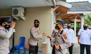 Kapolres Natuna Tinjau Posko PPKM Berbasis Mikro Covid-19 Di Kelurahan Batu Hitam Kapolres Natuna Tinjau Posko PPKM Berbasis Mikro Covid-19 Di Kelurahan Batu Hitam