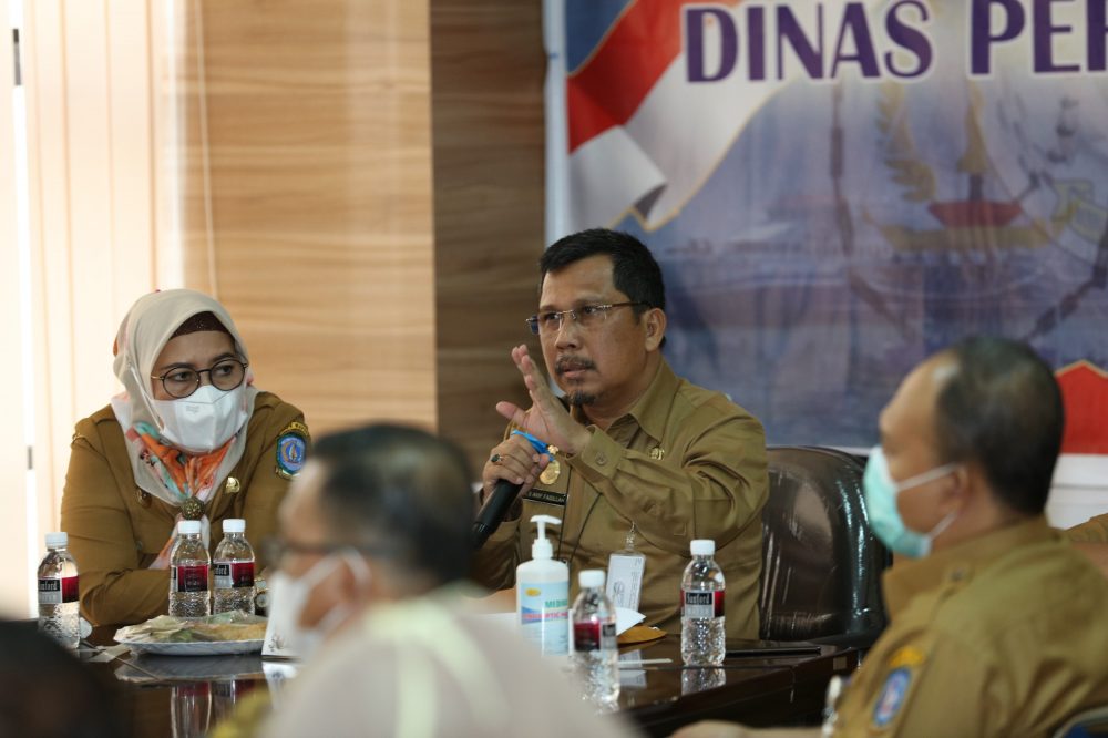 Sekda Prov Pimpin Rapat Evaluasi Capaian Kinerja Pemprov Kepri Sekda Prov Pimpin Rapat Evaluasi Capaian Kinerja Pemprov Kepri