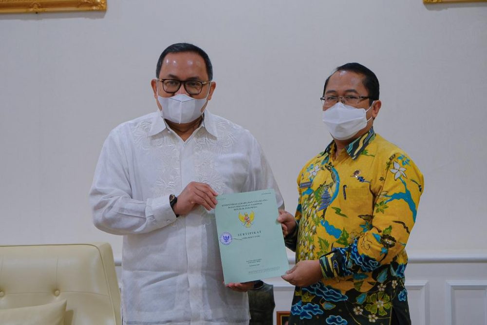 Pemkab Muba Terima 34 Sertifikat Tanah Dari BPN Pemkab Muba Terima 34 Sertifikat Tanah Dari BPN