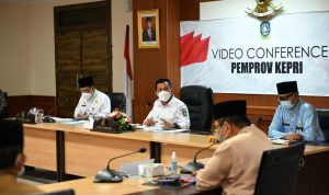 Gubernur Kepri Pimpin Rapat Satgas Covid-19 Secara Virtual Gubernur Kepri Pimpin Rapat Satgas Covid-19 Secara Virtual