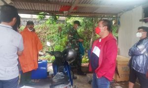 Ketua Komisi III DPRD Kepri Rela Basah-basahan Tinjau Banjir di Kota Batam