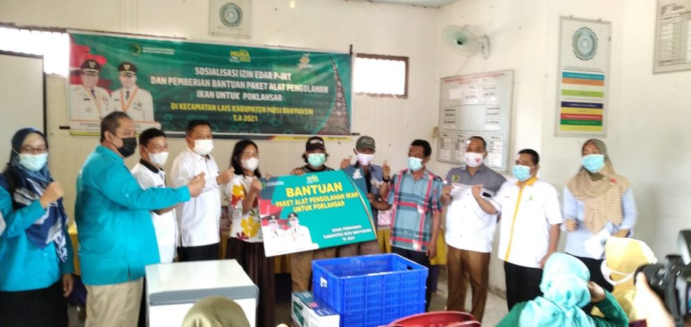 Dinas Perikanan Muba Beri Bantuan UMKM Sektor Perikanan